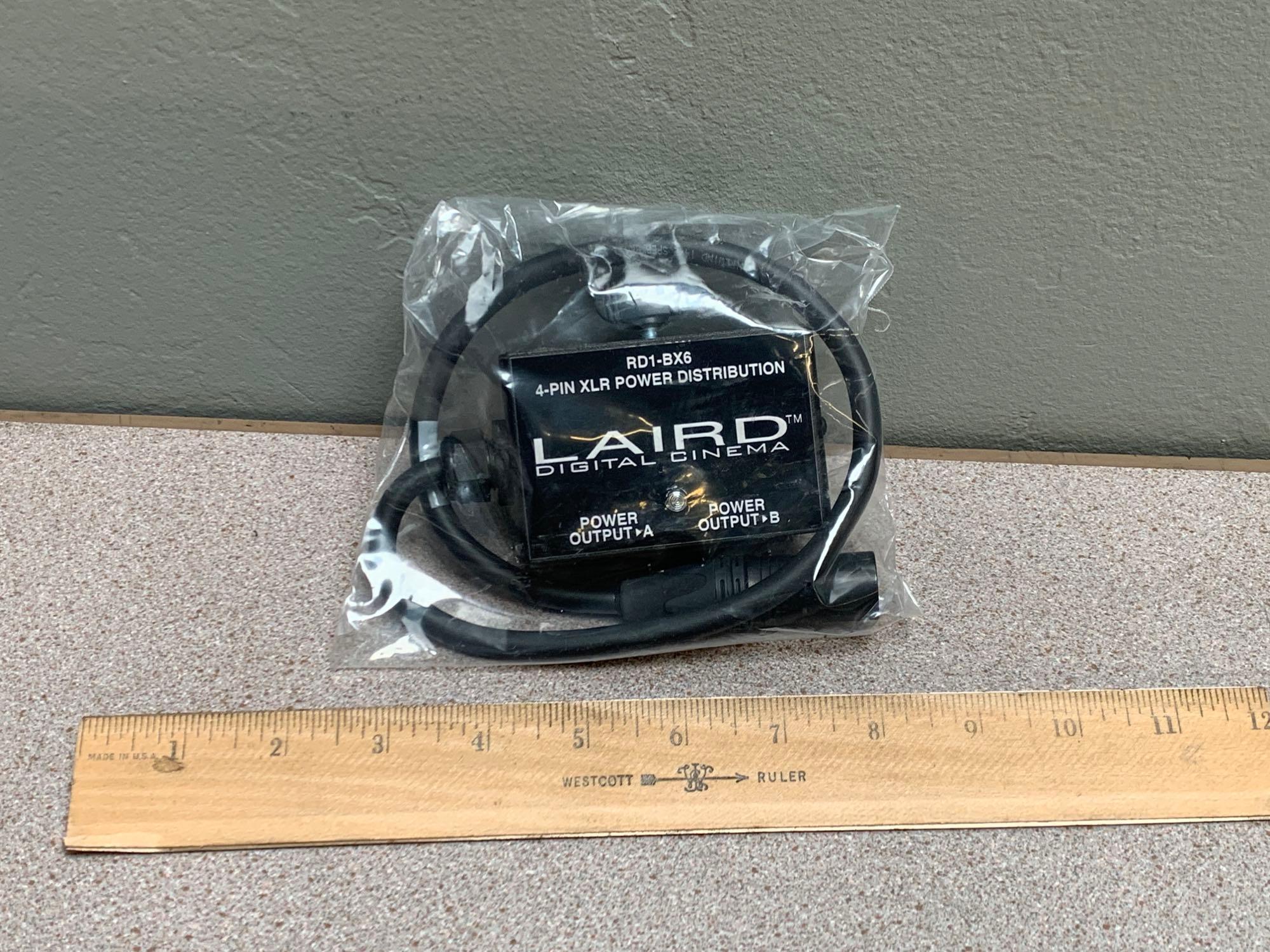 Laird RD1-BX6 12V Twin Output 4-Pin XL Power Splitter Box NEW