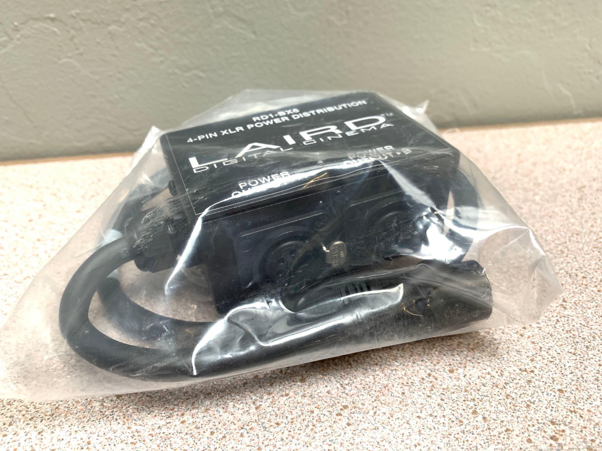 Laird RD1-BX6 12V Twin Output 4-Pin XL Power Splitter Box NEW