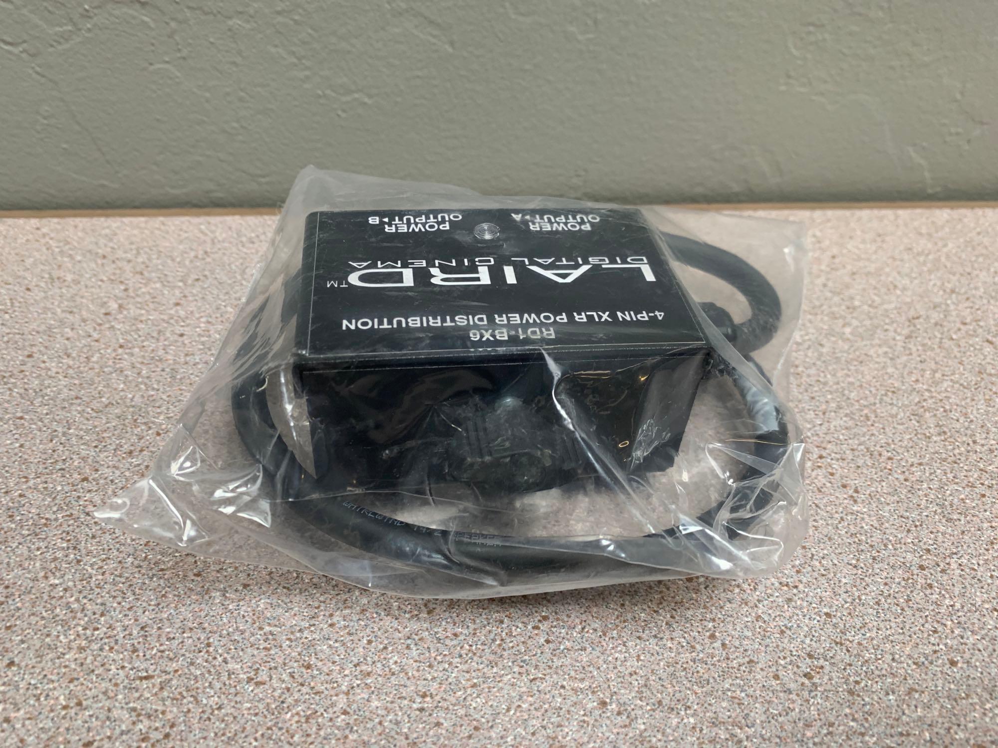 Laird RD1-BX6 12V Twin Output 4-Pin XL Power Splitter Box NEW