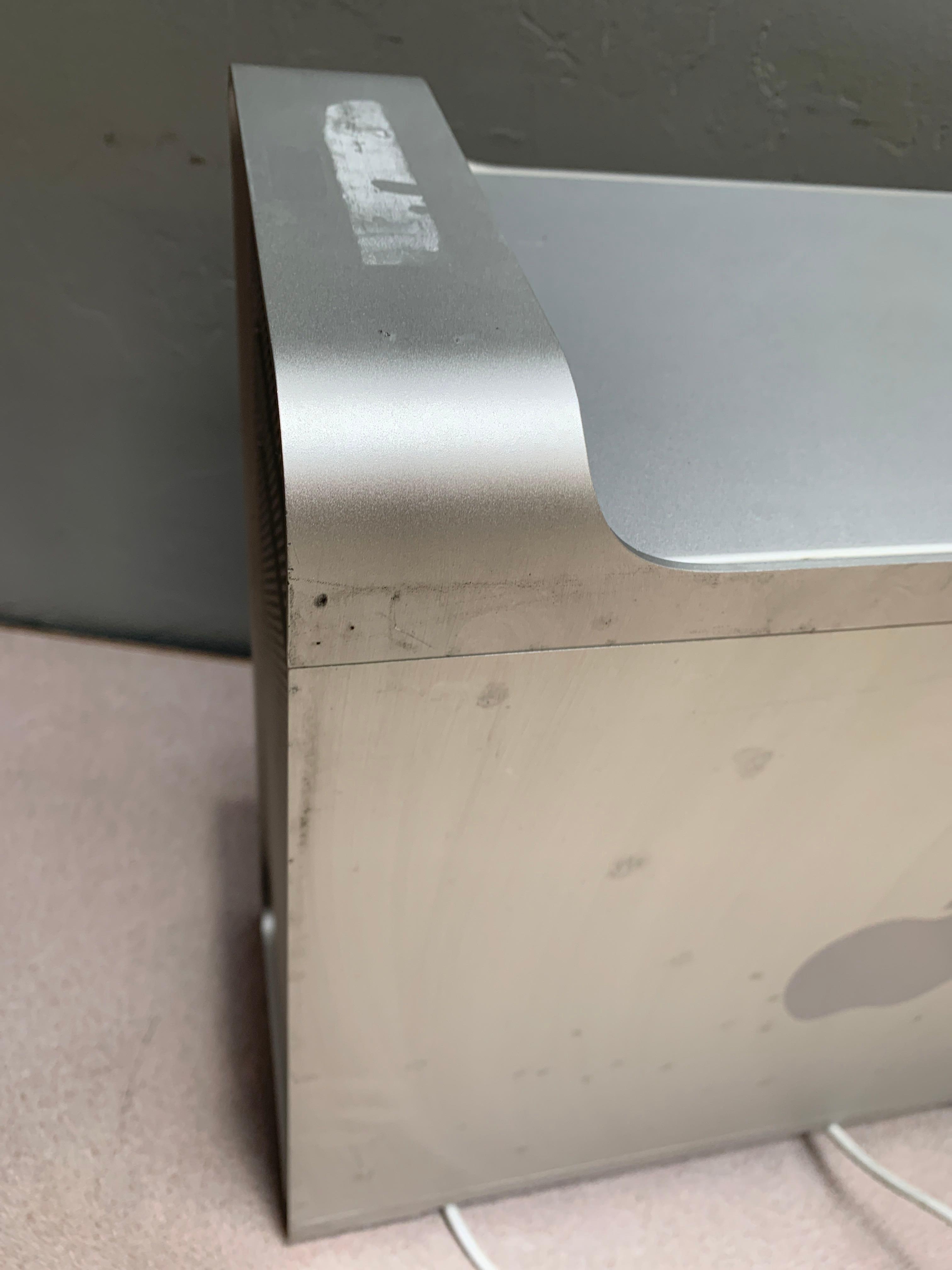 Apple MacPro5,1 Workstation 2x2.4GHz Quad Core Intel Xeon 6GB 1TB El Capitan 10.11.6