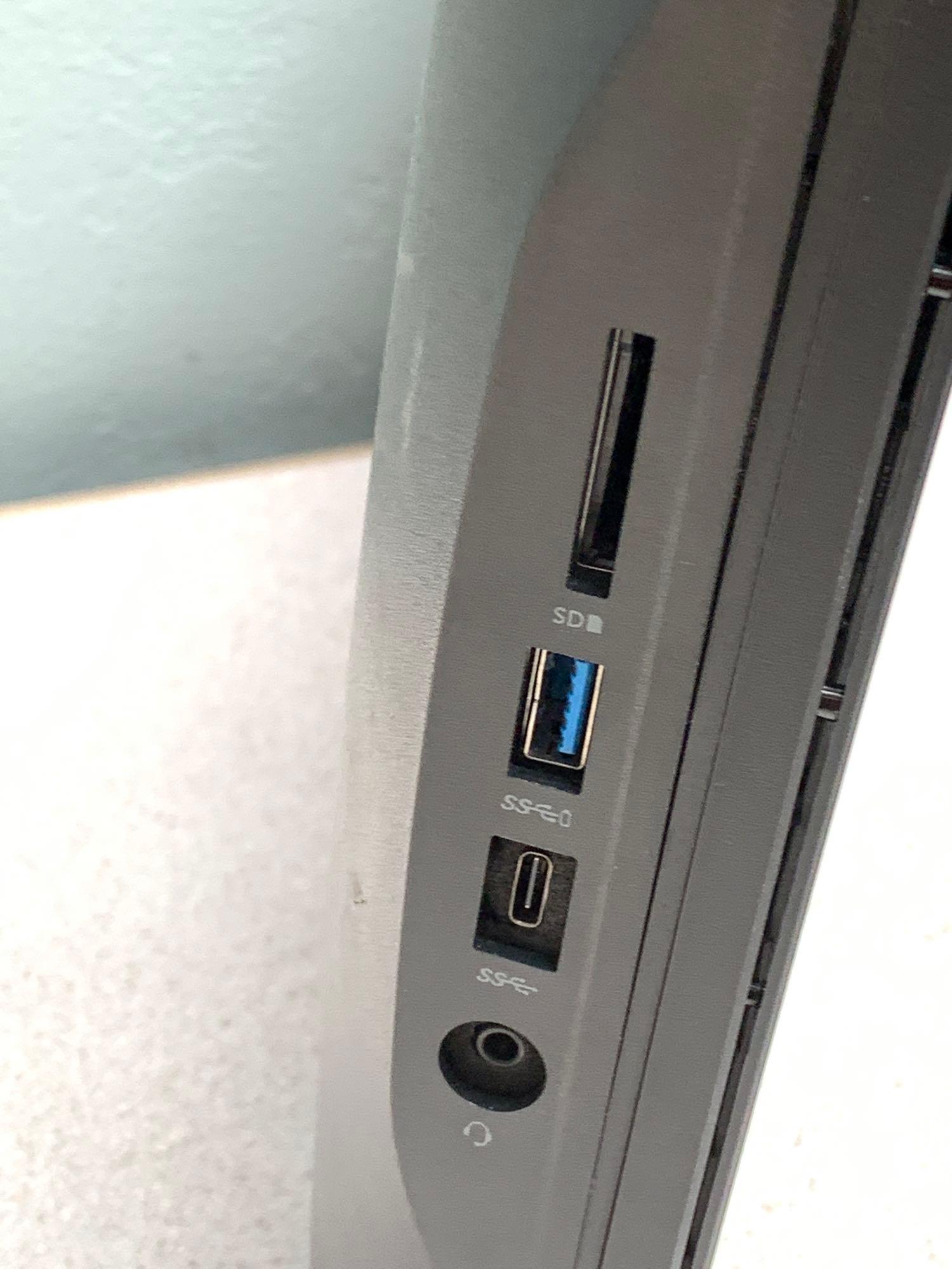 Dell Optiplex 7450 23.8" AIO Computer Intel i7-7700 3.6GHz 8GB 256GB SSD NO OS