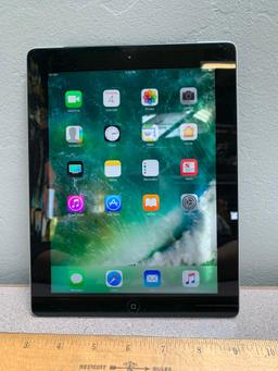 Apple iPad 4th Gen Tablet 9.7" 64GB Wifi + AT&T Cellular