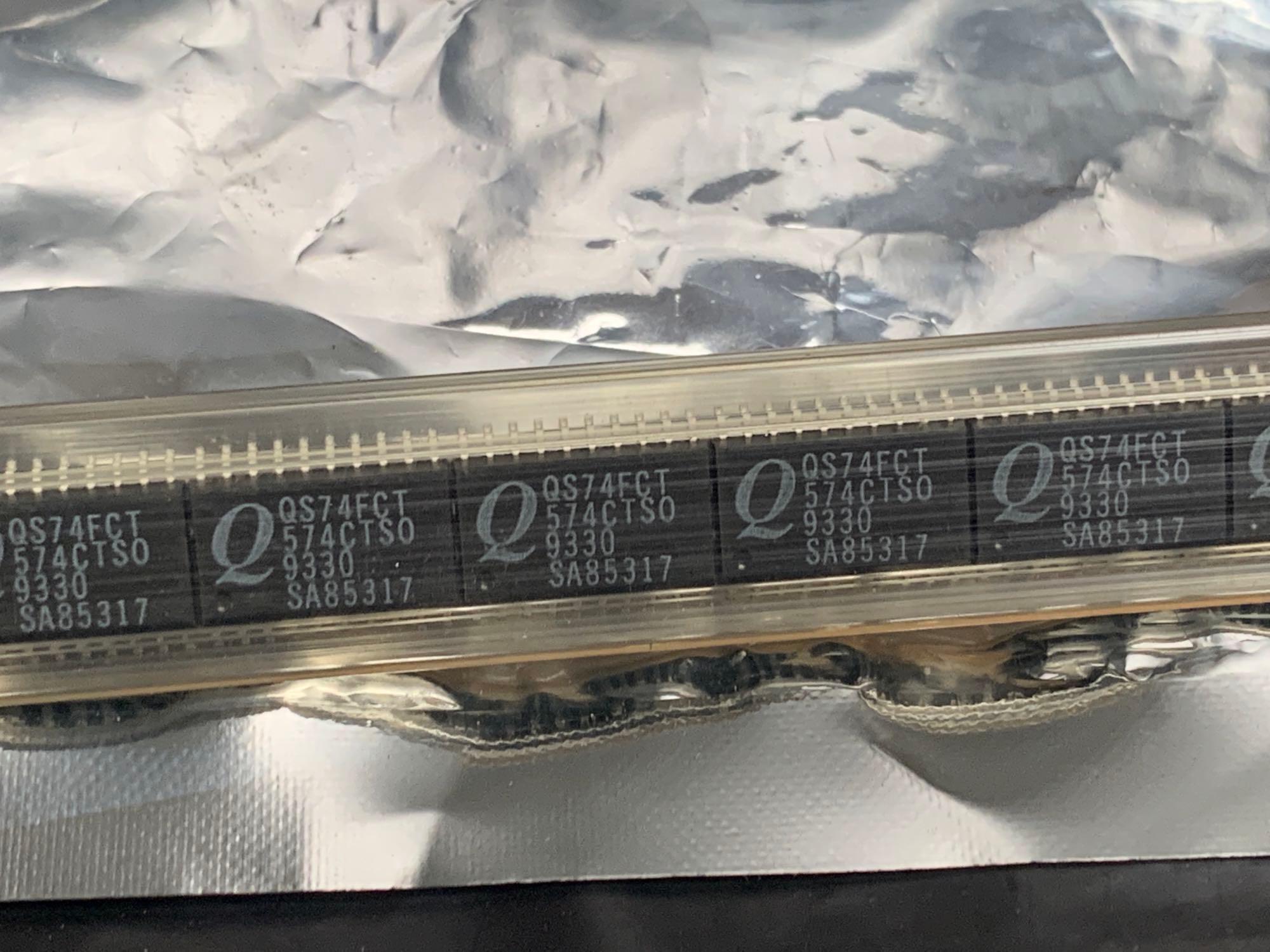 Huge Mixed Electronic / Digital Components / Resistors / Capacitors / GALs / Altera