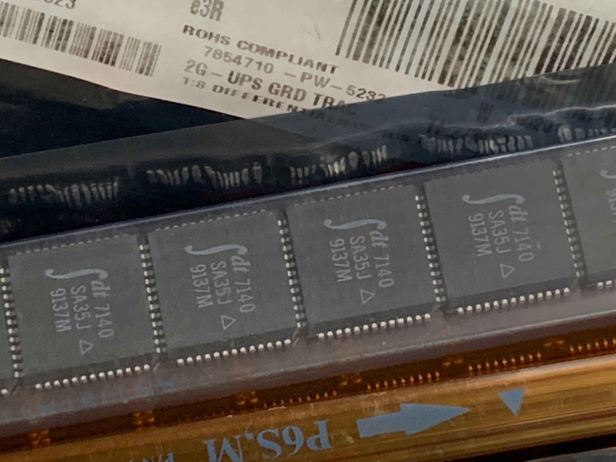 Huge Mixed Electronic / Digital Components / Resistors / Capacitors / GALs / Altera