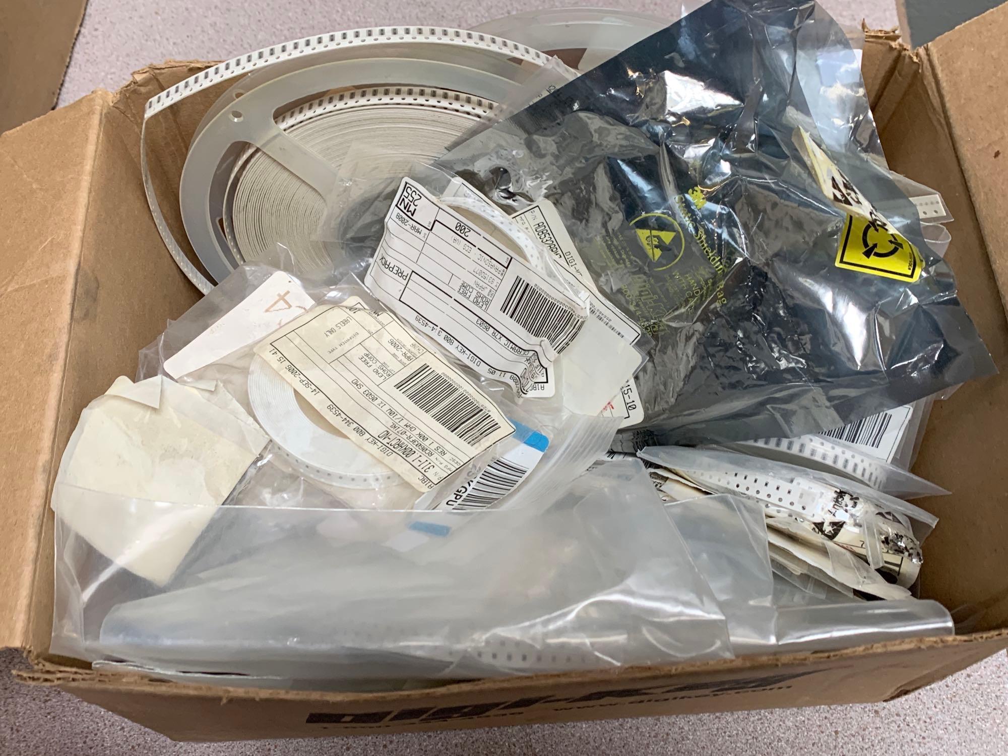 Huge Mixed Electronic / Digital Components / Resistors / Capacitors / GALs / Altera