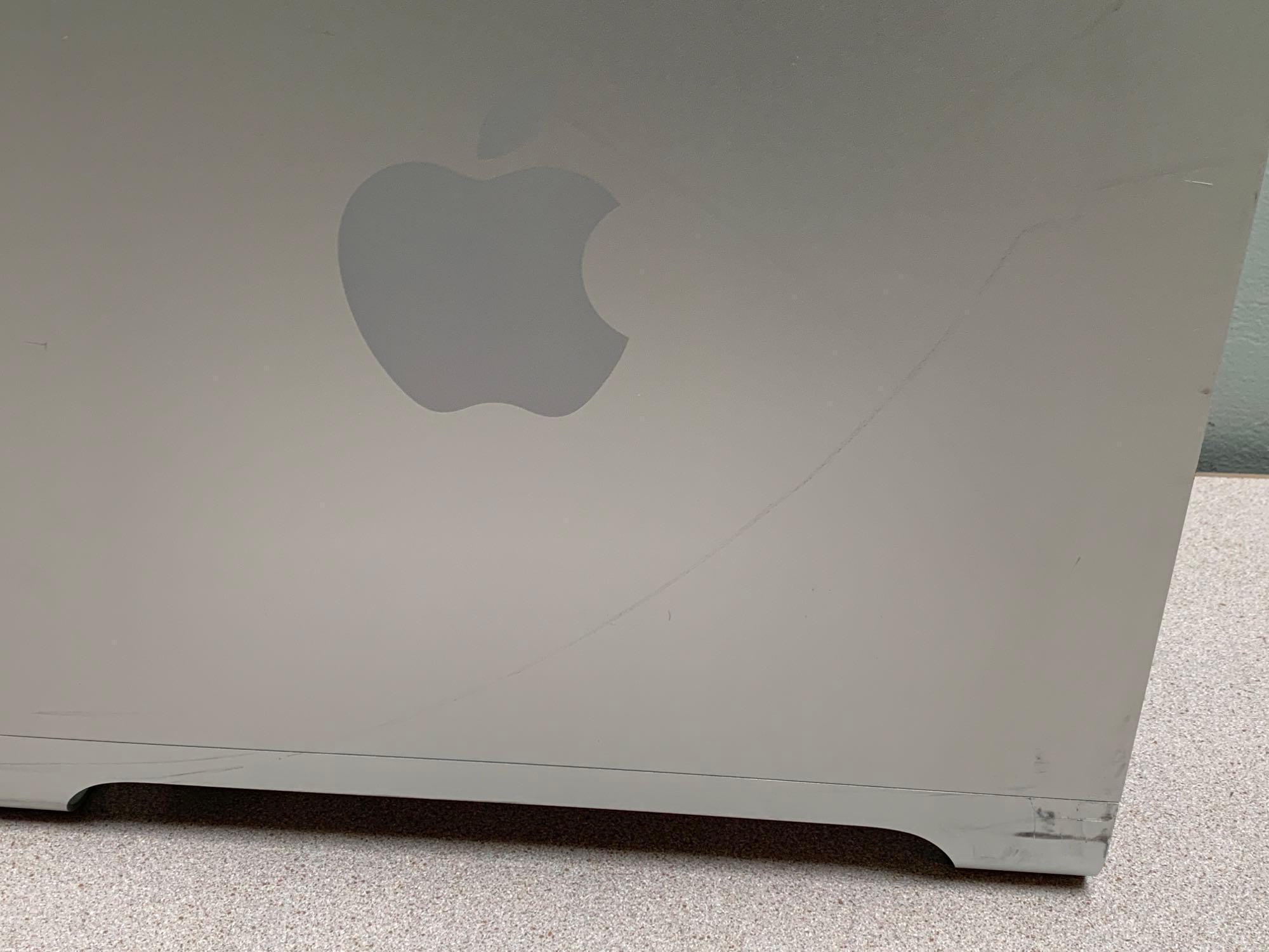 Apple MacPro5,1 8 Core Workstation 2x2.4GHz Quad Intel Xeon 6GB 1TB El Capitan 10.11.6