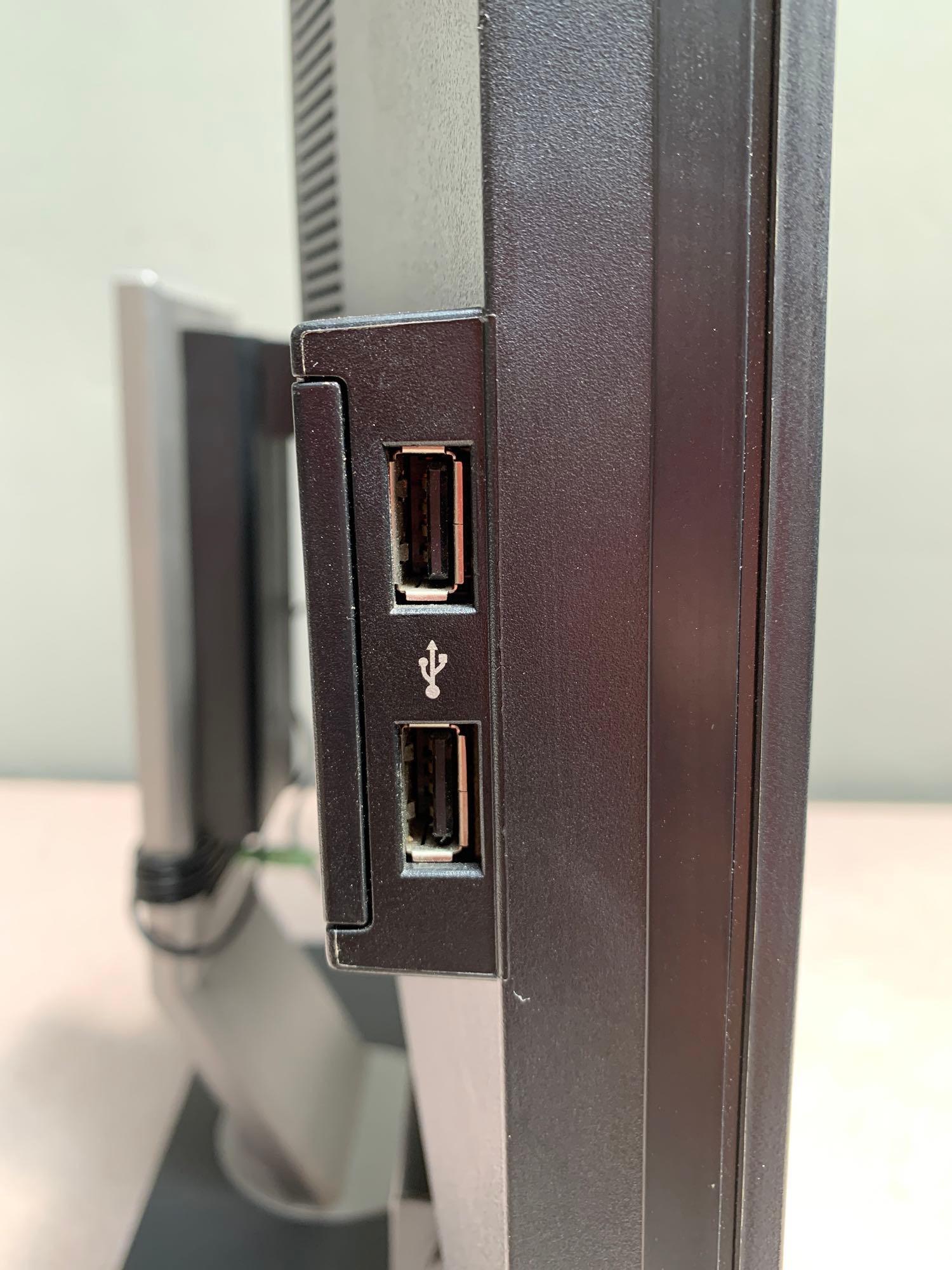 Dell 22" LCD Computer Monitor P2210t