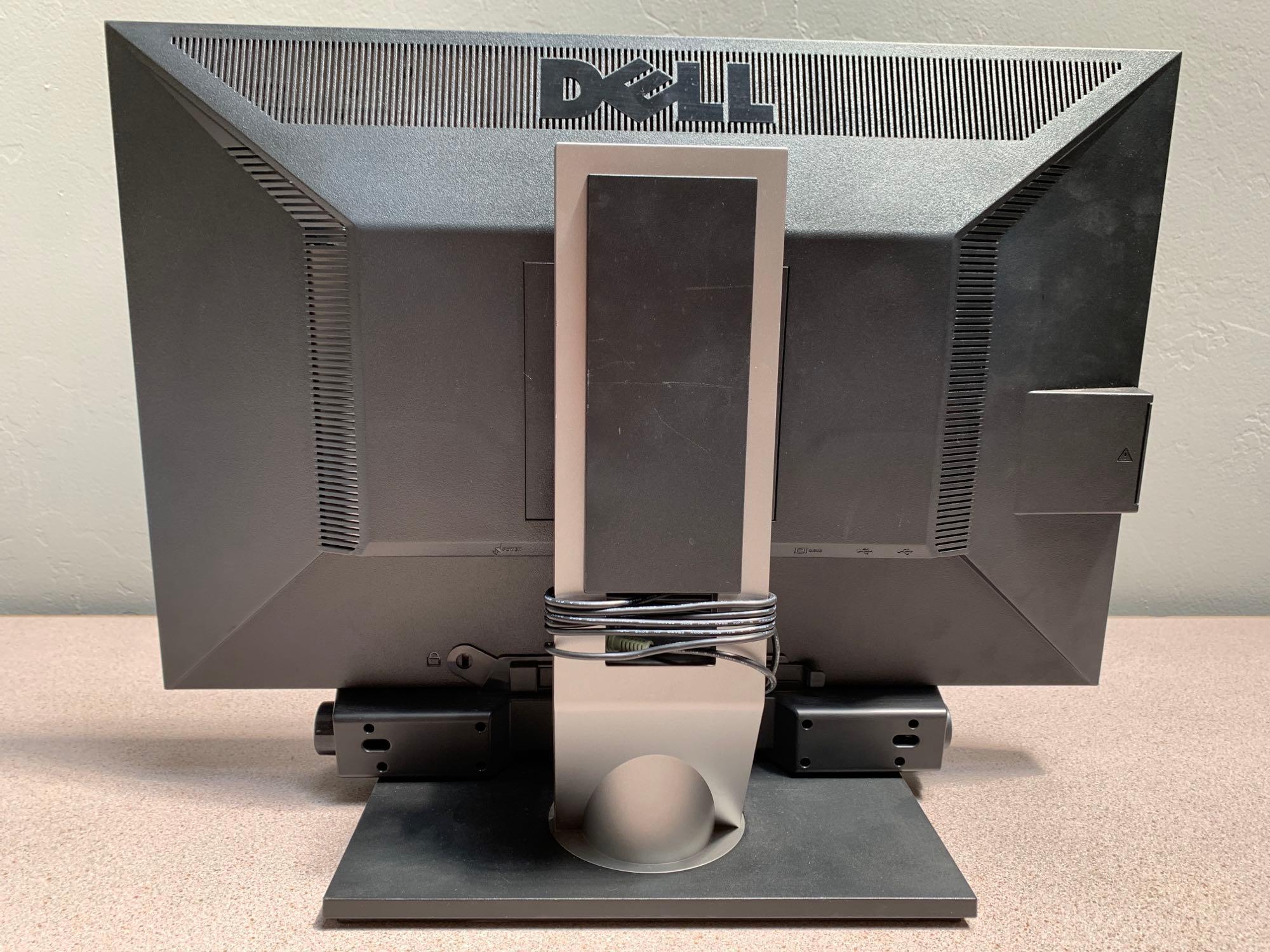 Dell 22" LCD Computer Monitor P2210t