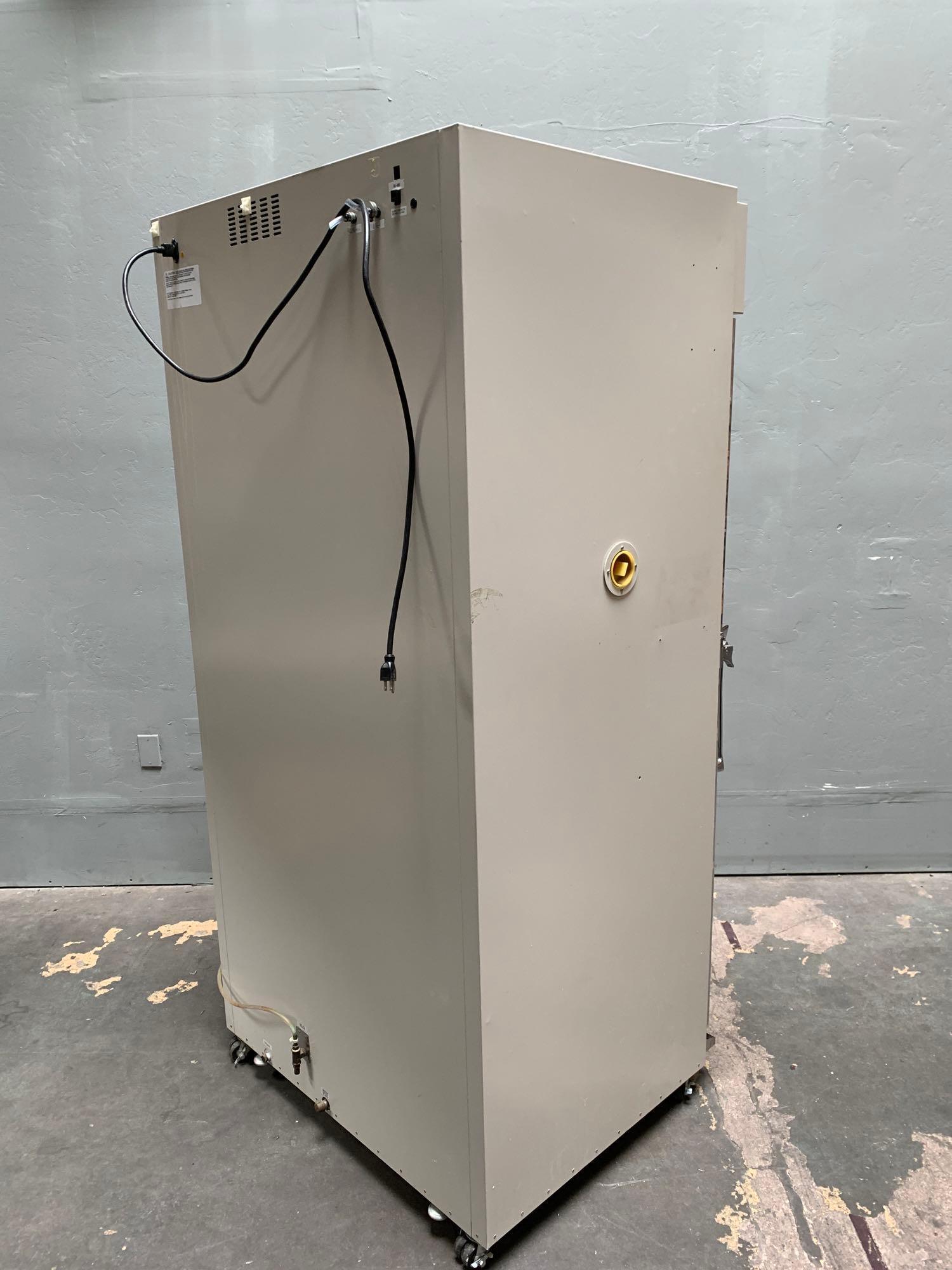 Thermo Forma 3950 Reach-In CO2 Incubator