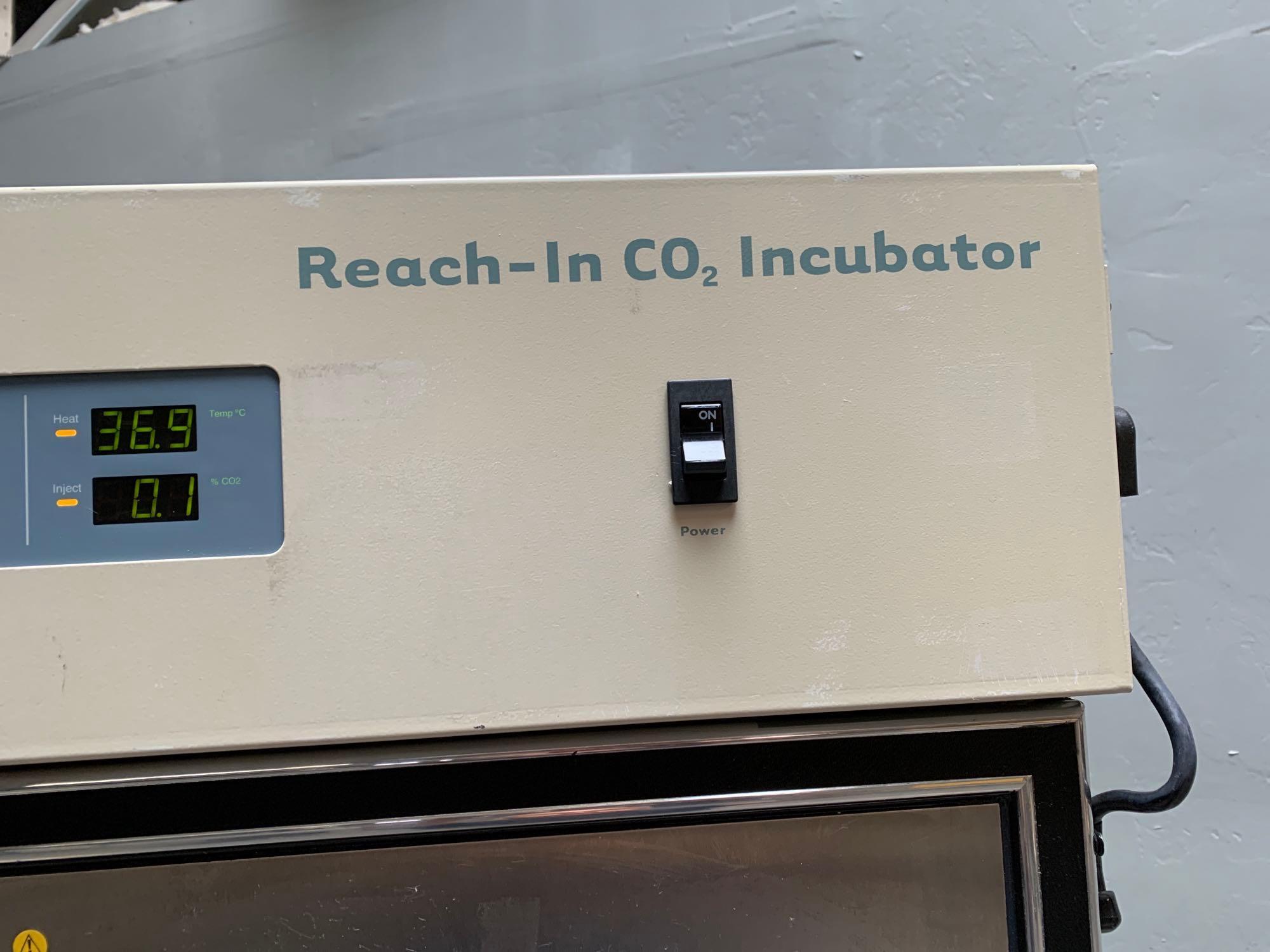 Thermo Forma 3950 Reach-In CO2 Incubator