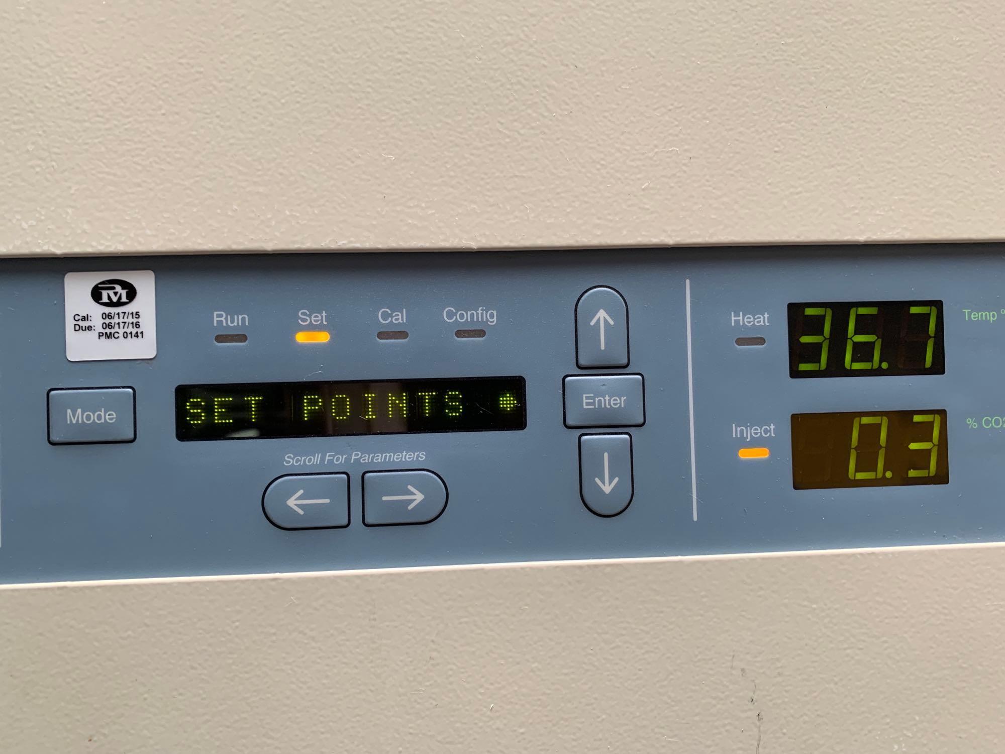 Thermo Forma 3950 Reach-In CO2 Incubator