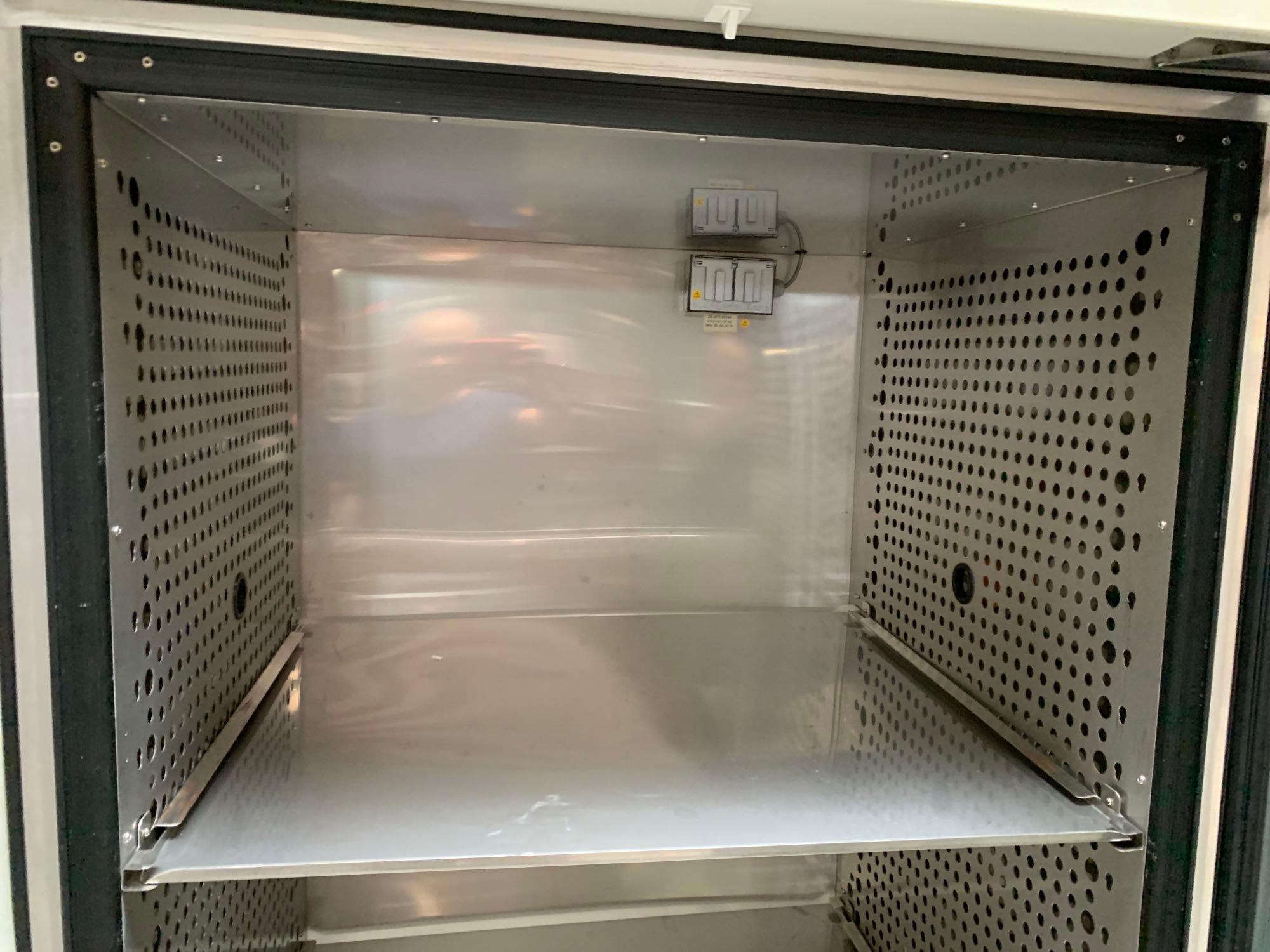 Thermo Forma 3950 Reach-In CO2 Incubator