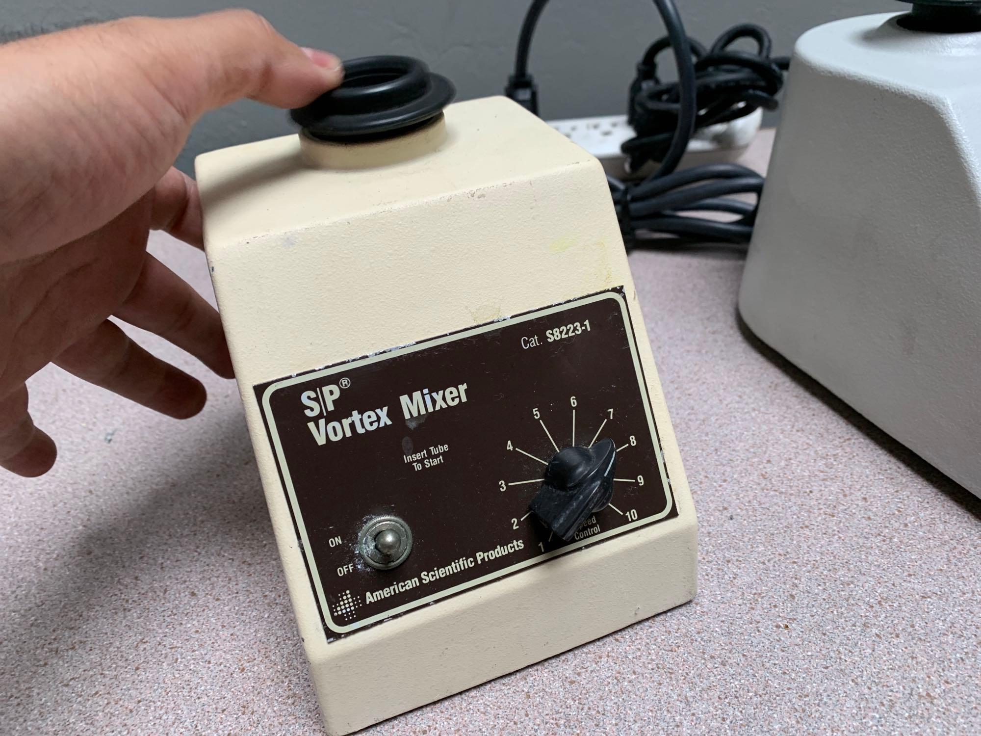 2pcs - Laboratory Vortex Mixers VWR / American Scientific