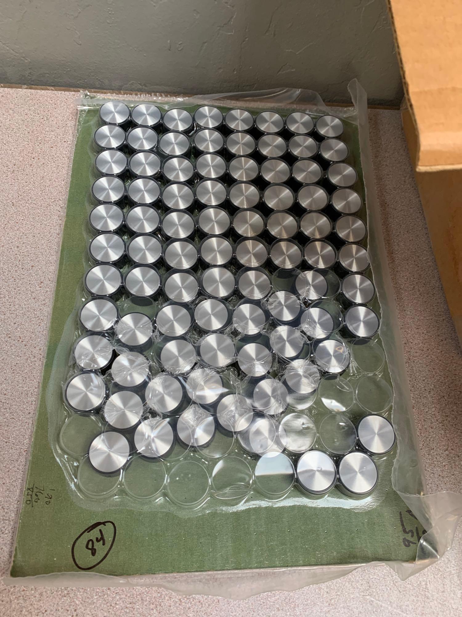 665pcs - Universal Plastic Knobs