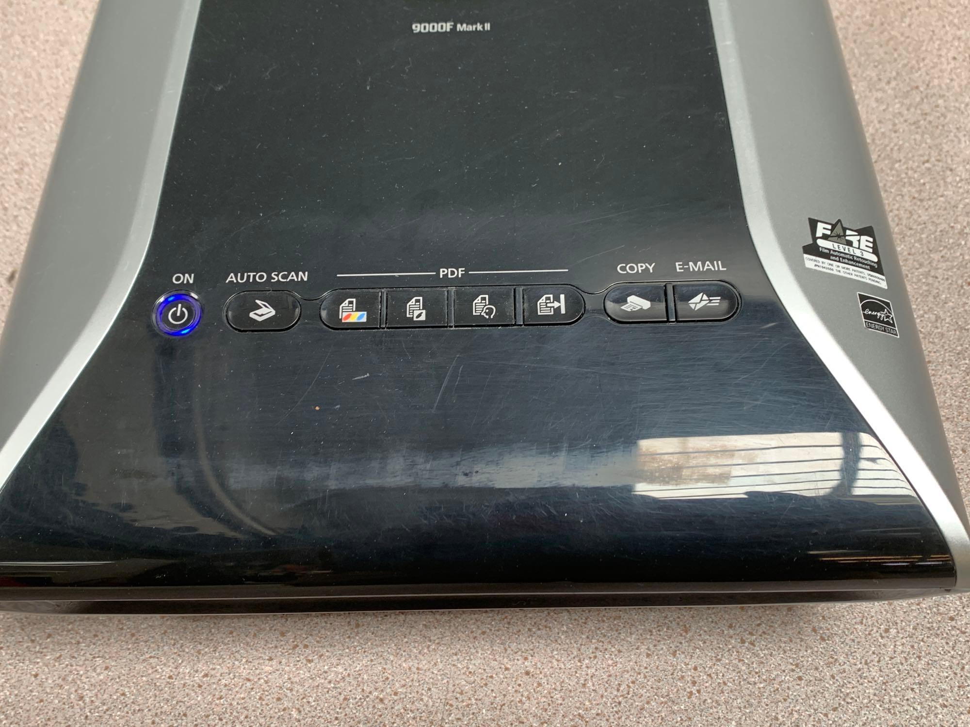 Canon 9000F Mark II FlatBed Photo / Film / Negative / USB Document Scanner