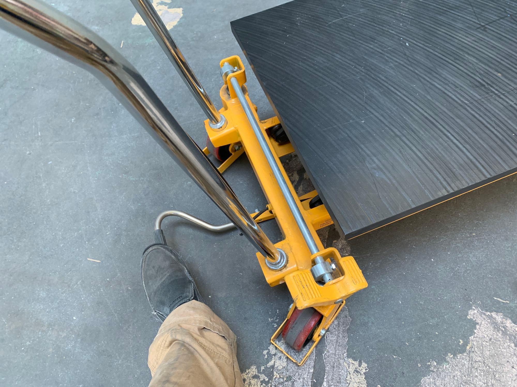 Wesco 272973 2200lbs Capacity Heavy Duty Scissors Lift Table