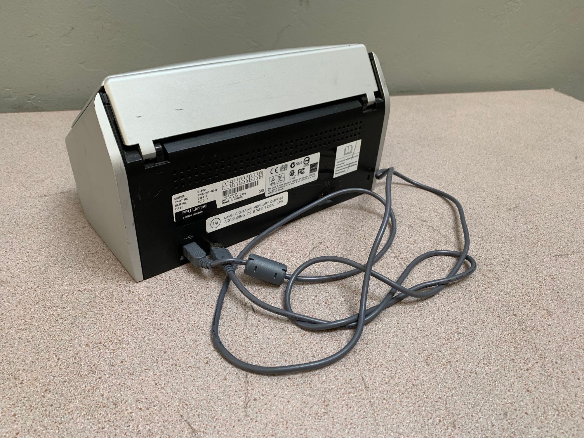 Fujitsu ScanSanp S1500 Color / Photo Documents USB Scanner