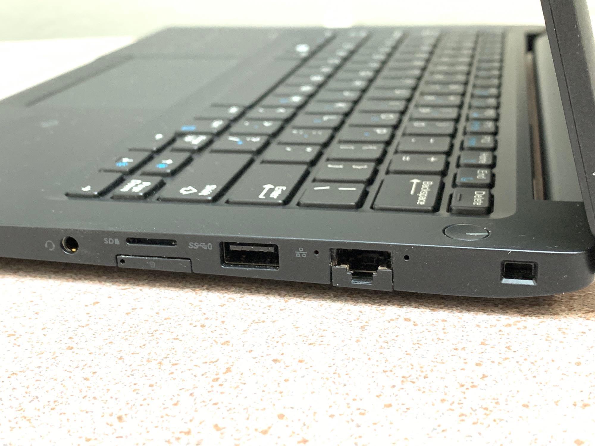 Dell Latitude 7380 13.3" LCD Laptop 8GB 256GB SSD NO OS