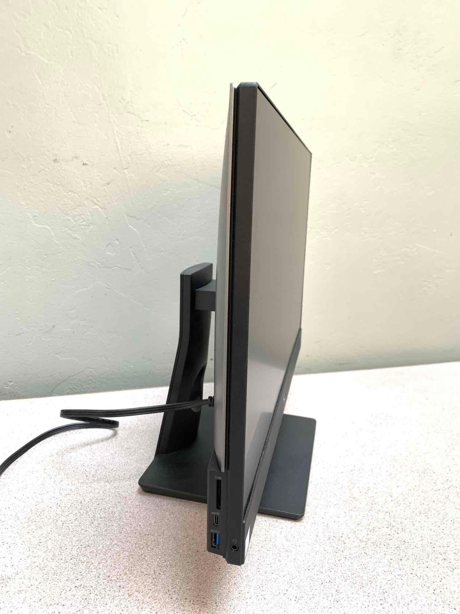 Dell Optiplex 7460 23.8" LCD AIO Computer Intel i7-8700 3.2GHz 8GB 500GB Win 11