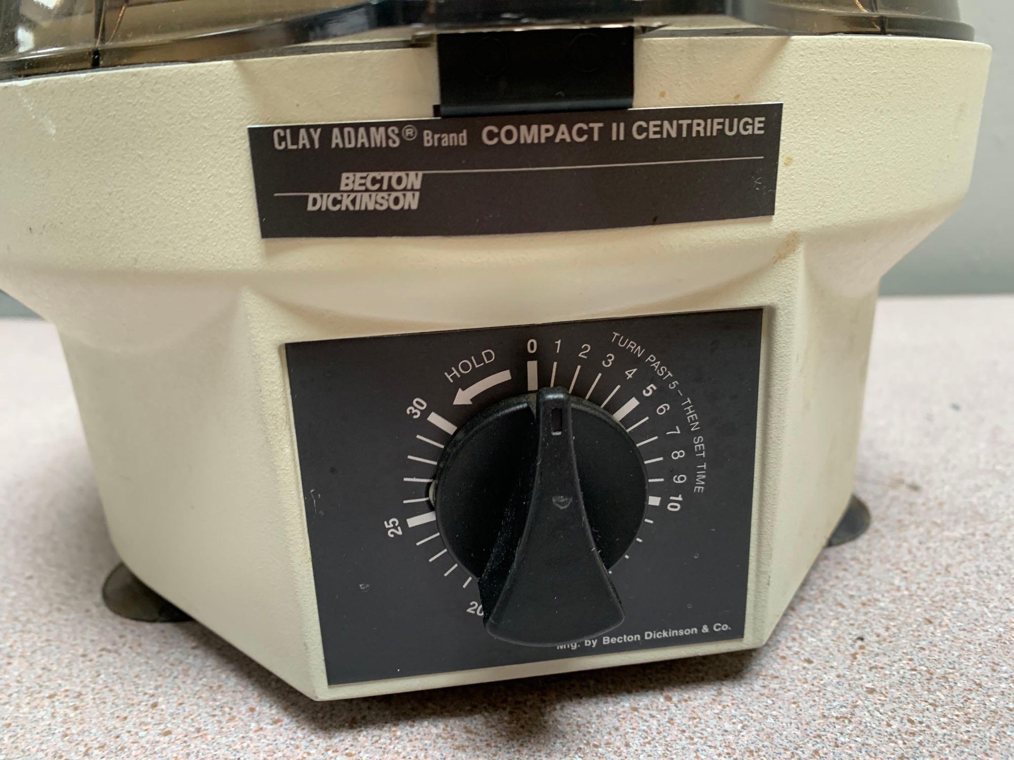 Clay Adams 420225 Compact II Centrifuge