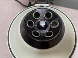 Clay Adams 420225 Compact II Centrifuge