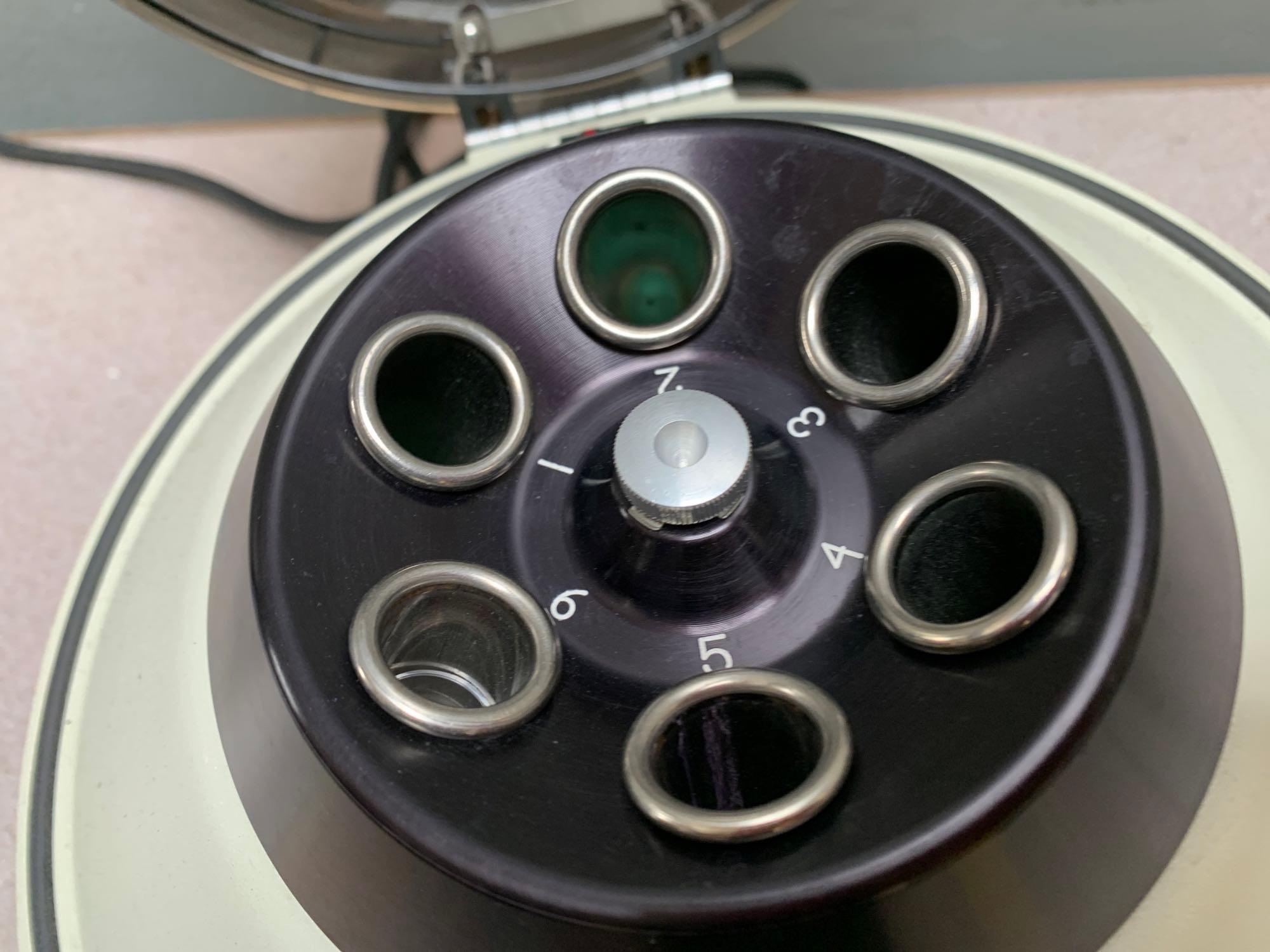 Clay Adams 420225 Compact II Centrifuge