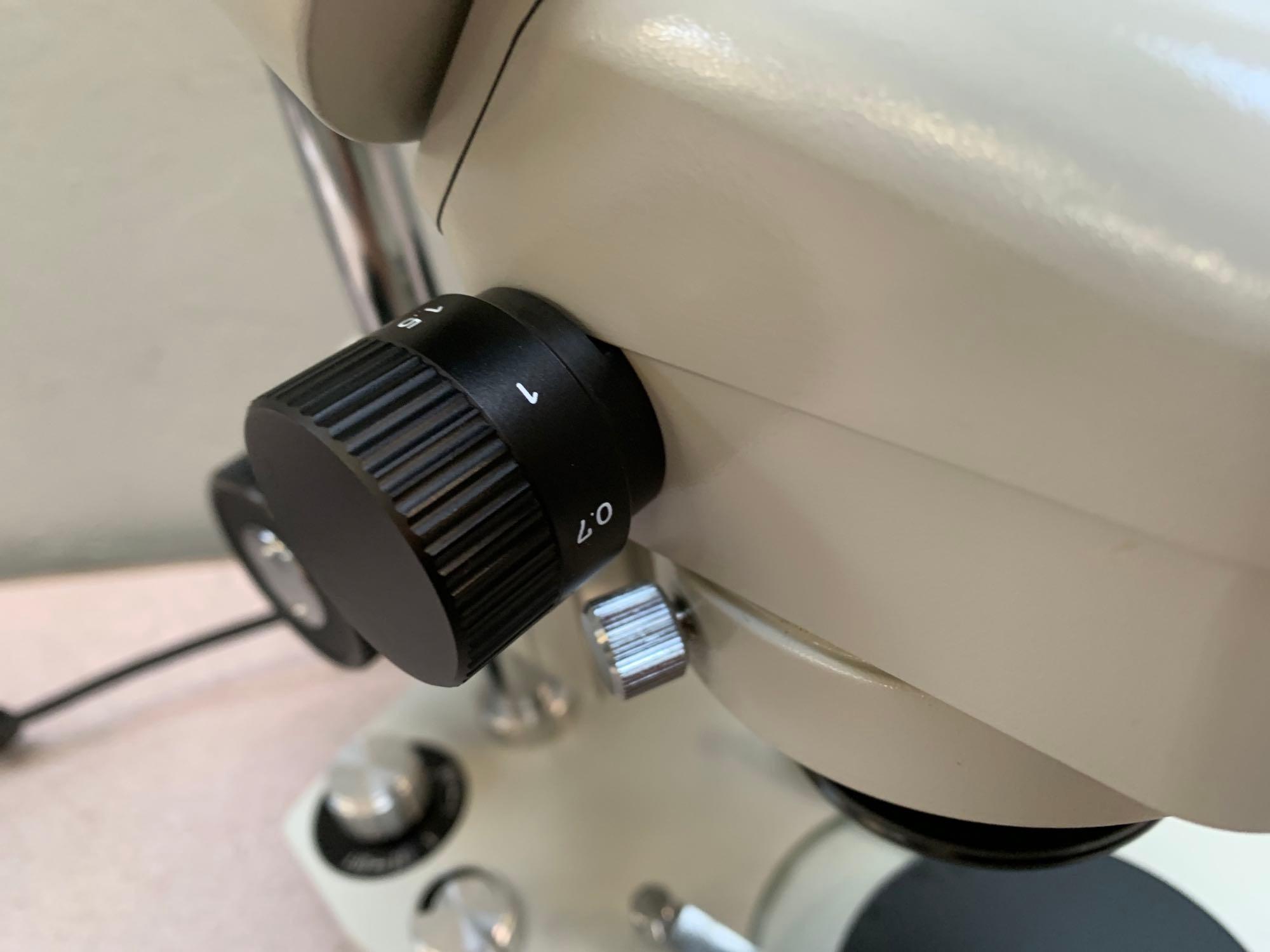 Meiji Techno EMZ-10 Binocular Zoom Stereo Microscope