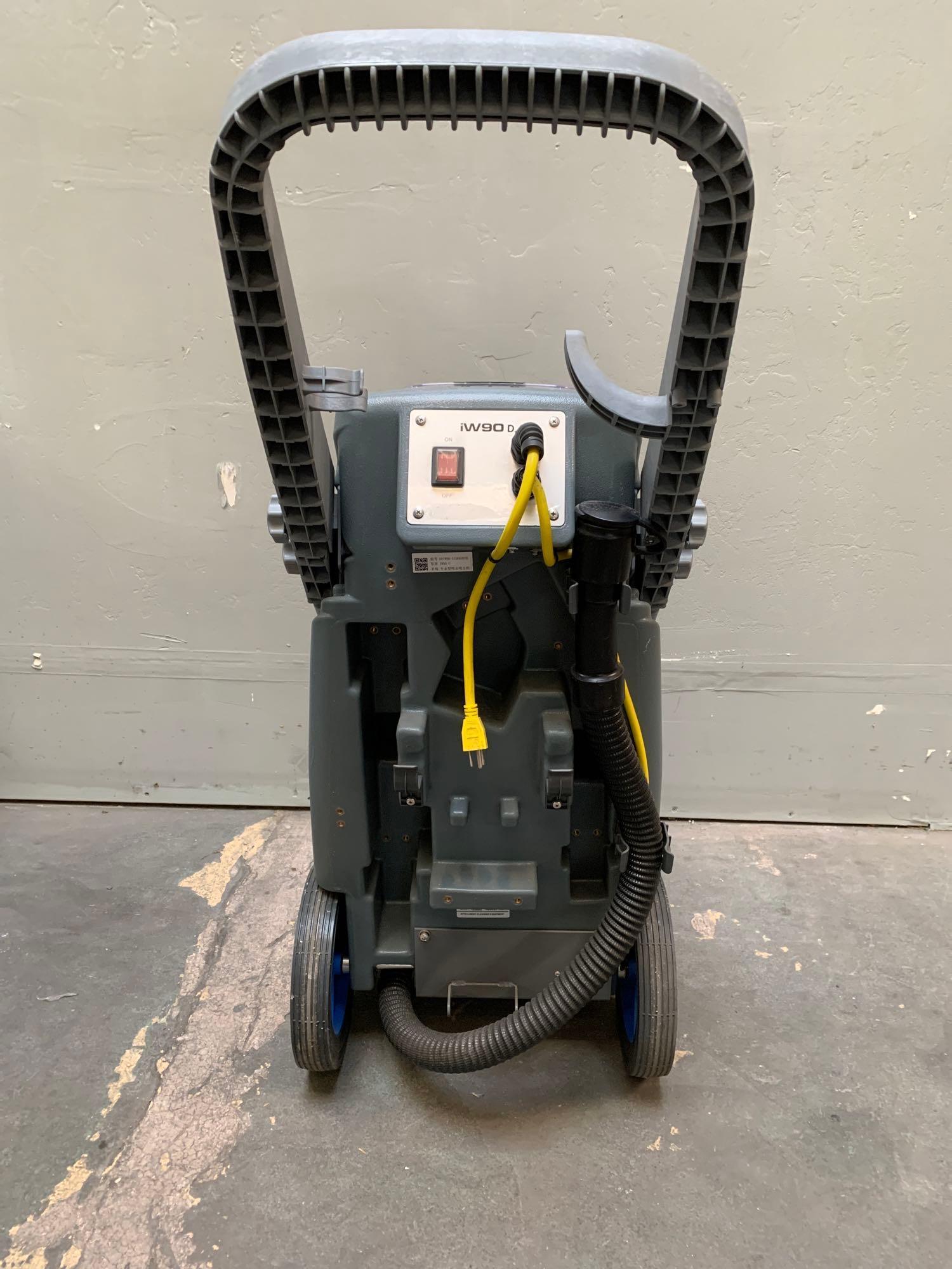 ICE iW90 DAT Sanitizing & Disinfectant Dispersion Application Tool
