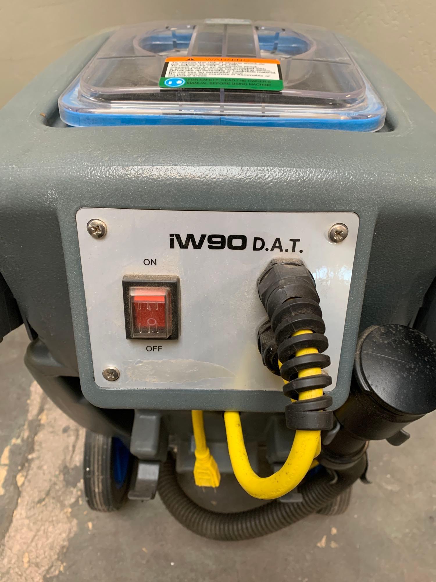 ICE iW90 DAT Sanitizing & Disinfectant Dispersion Application Tool