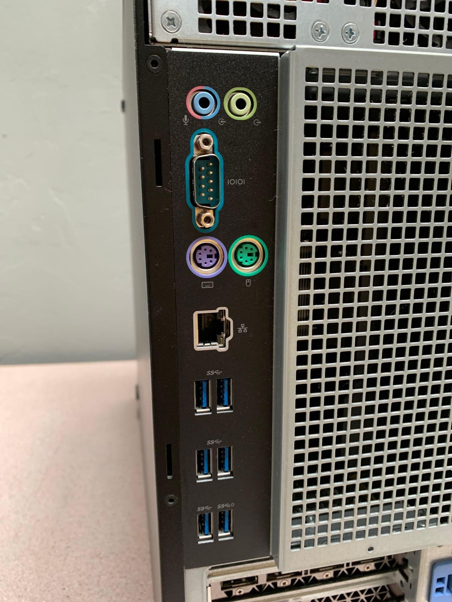 Dell Precision 5820 Tower 6 Core Xeon W-2135 3.7GHz 16GB 1TB SSD nVidia Quadro P500 16GB Win 10