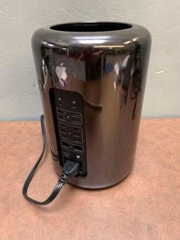 Apple MacPro6,1 Intel Xeon 32GB 1TB NO OS / FIRMWARE LOCK - 2013