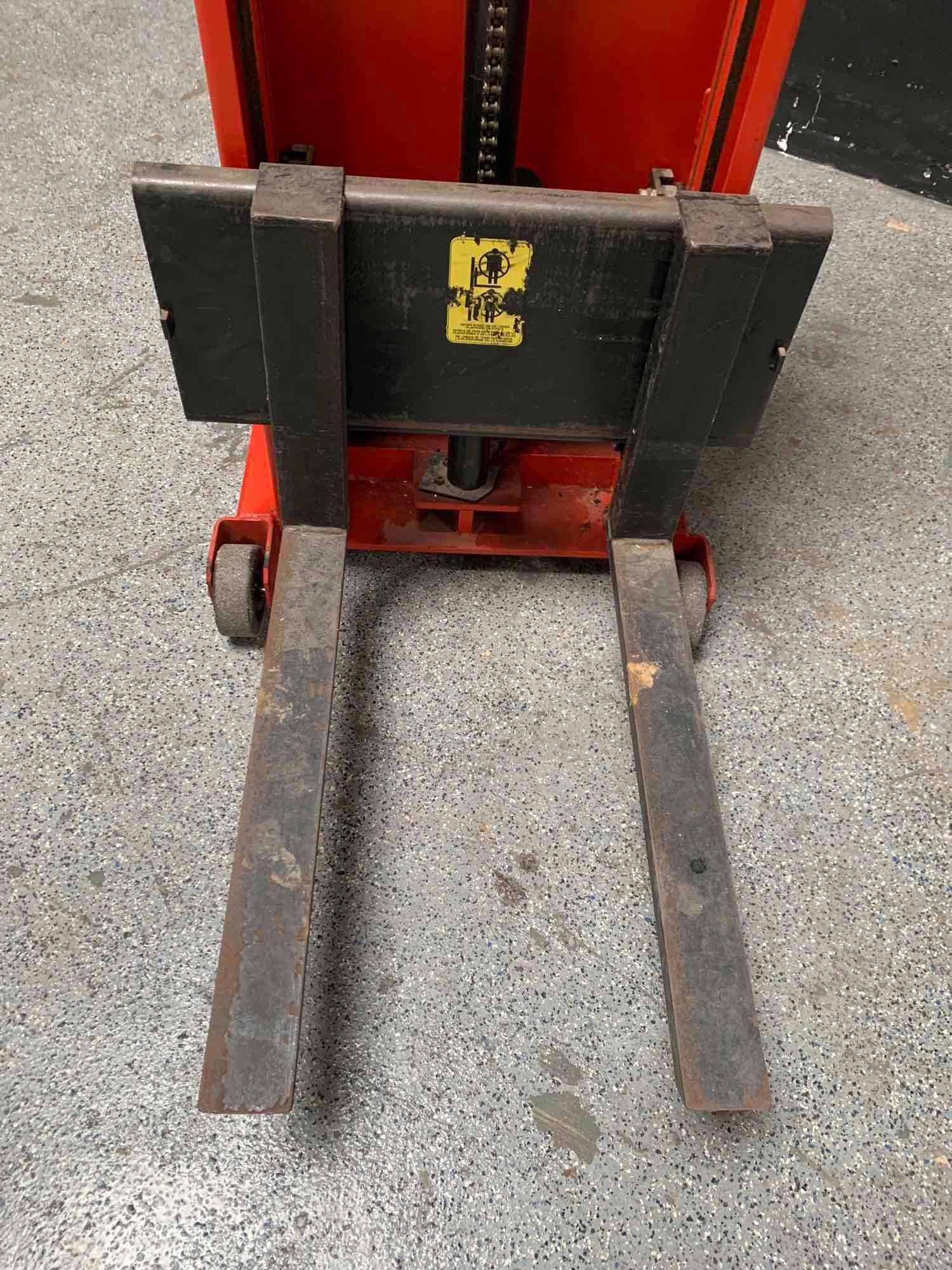 Wesco PCBFL-76-25 Electric Fork Stacker 76" Lift Capacity 1000lbs
