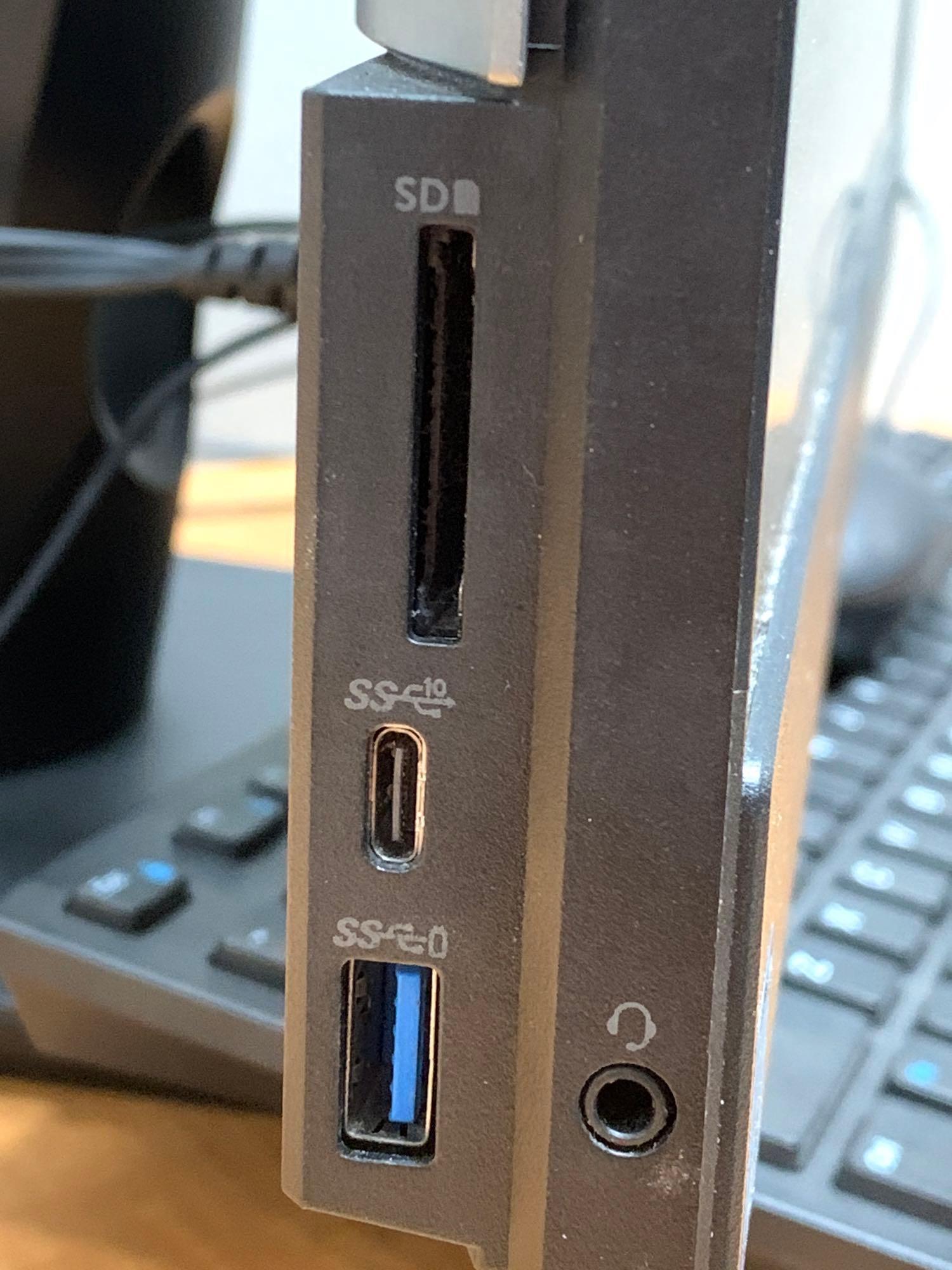 Dell Optiplex 7460 23.8" LCD AIO Intel i7-8700 3.2GHz 8GB 256GB SSD Wifi Bt HDMI Win 11