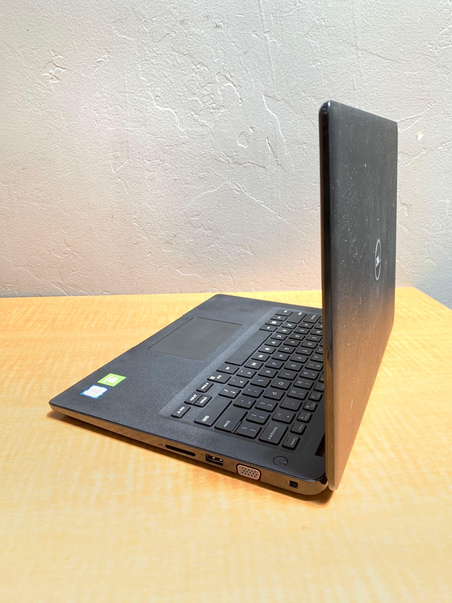 Dell Latitude 3400 Laptop Intel i7-8565 1.8GHz 8GB 256GB SSD Wifi BT NO OS - Freezes