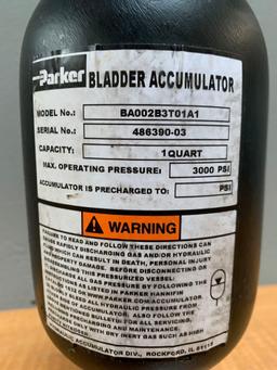 Parker Bladder Accumulator 1 Quart 3000 PSI