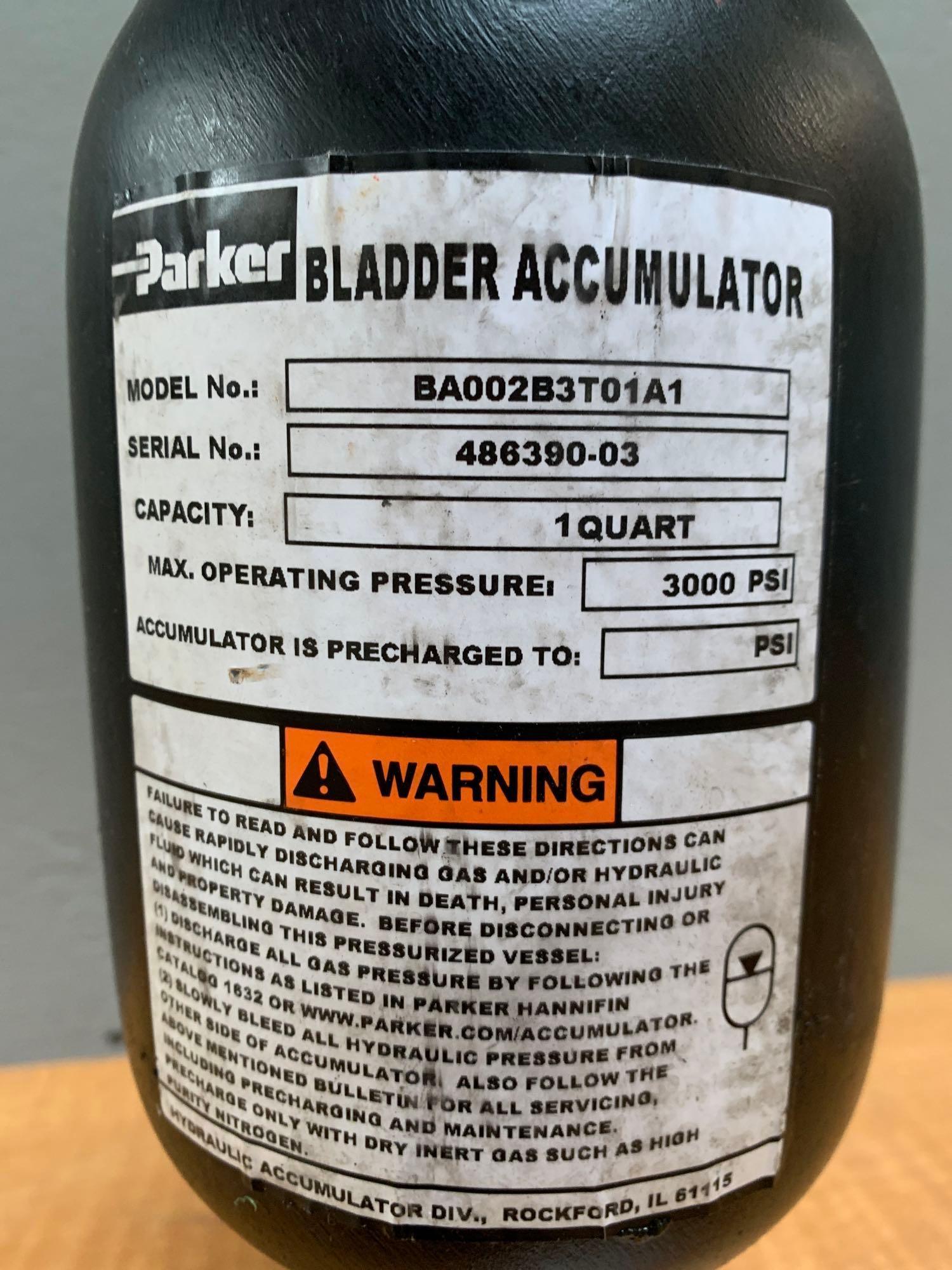 Parker Bladder Accumulator 1 Quart 3000 PSI