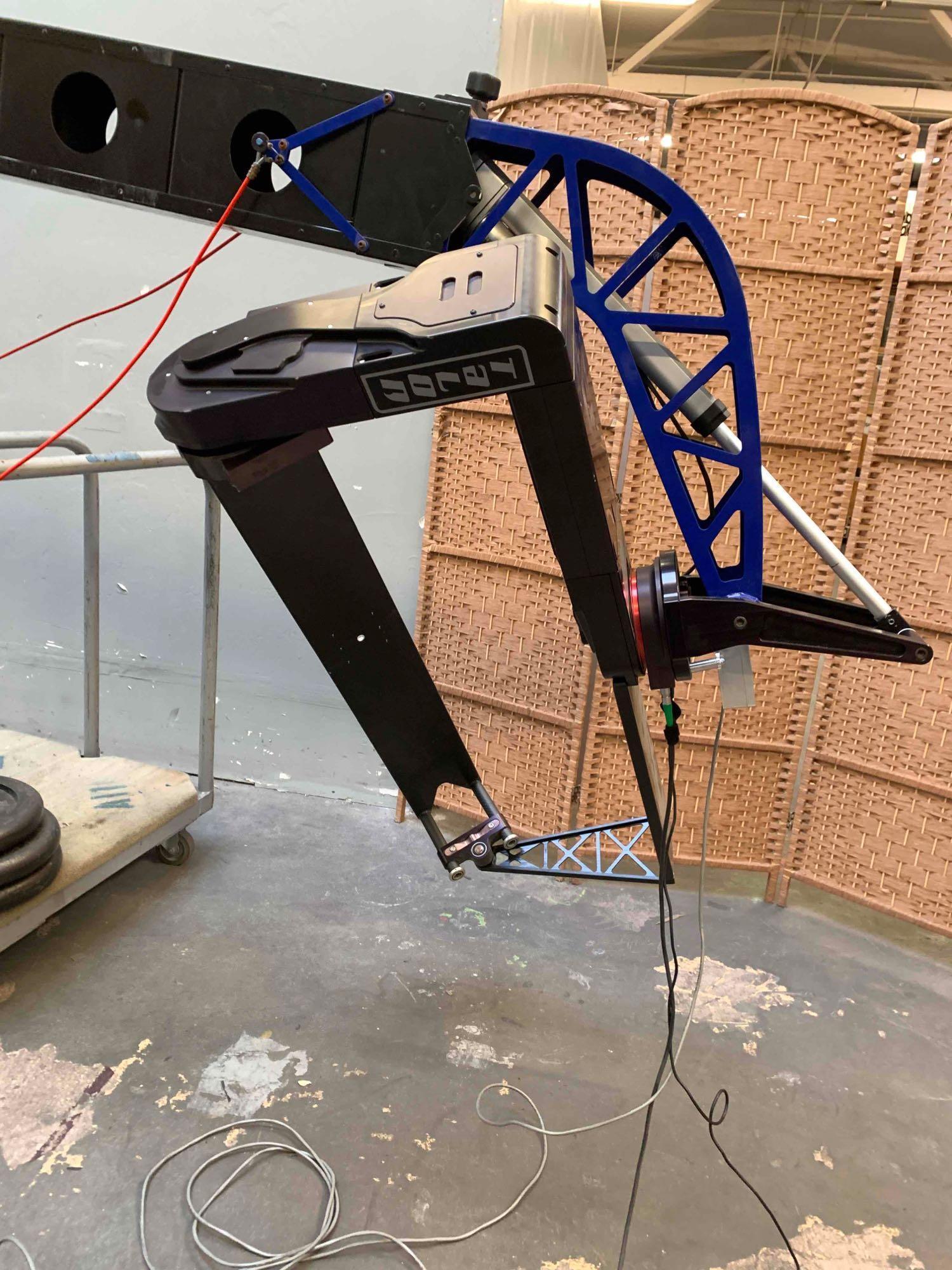 Metrology / Talon 24ft Long Camera Crane with Pan - Tilt Talon Jib