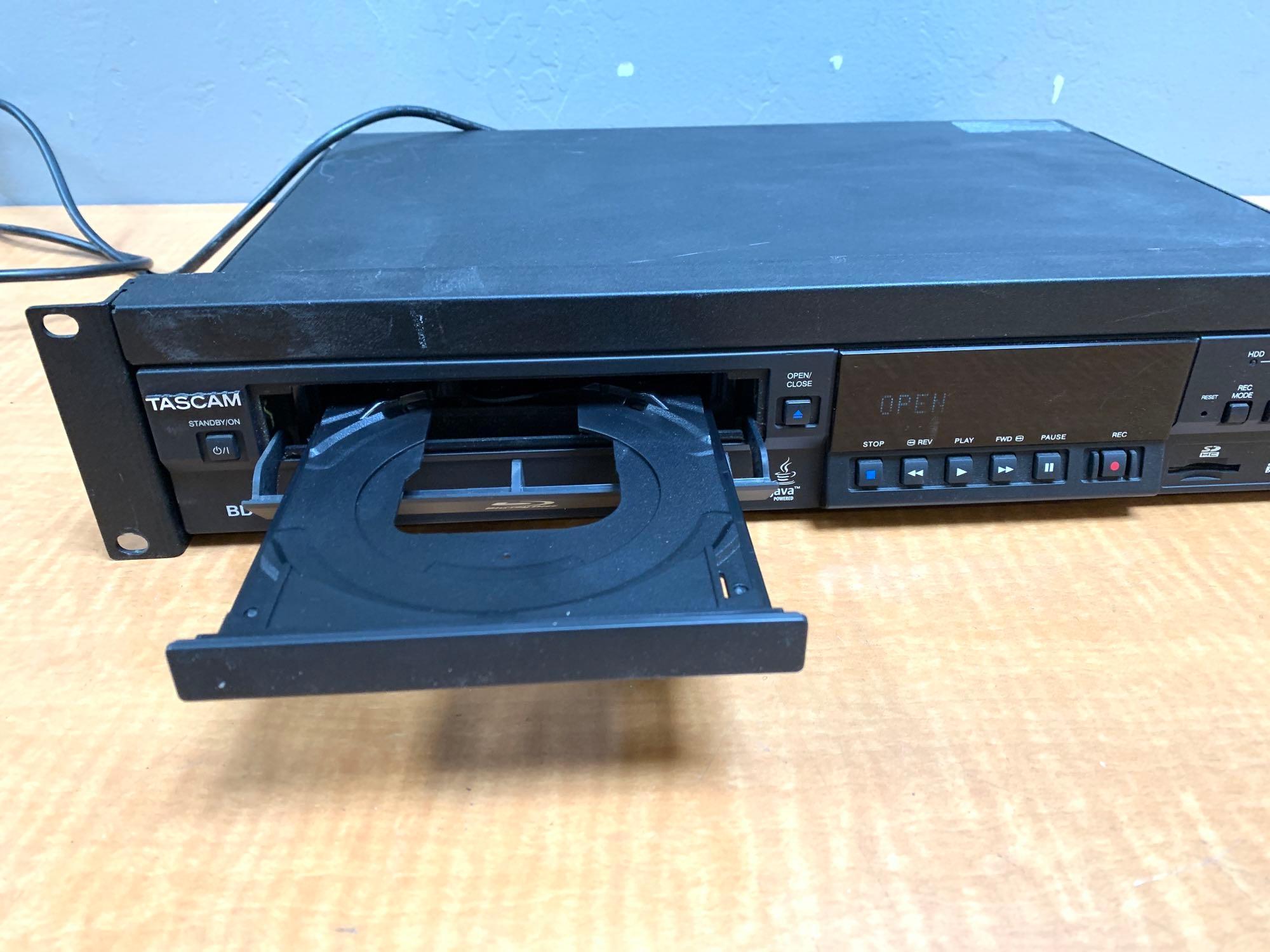 Tascam Rackmount BD-R2000 Blu-ray/DVD Recorder