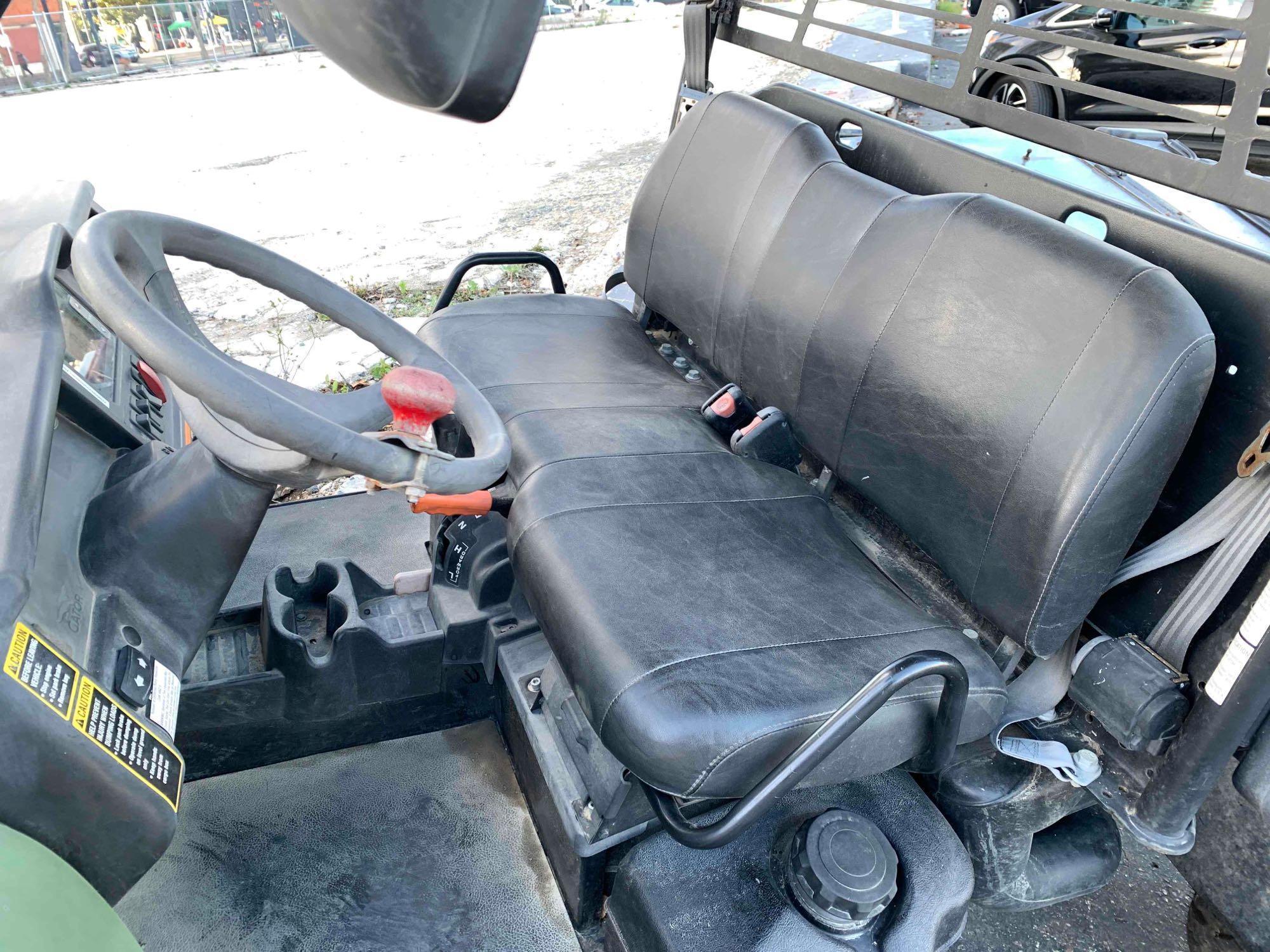 2013 John Deere Gator / Mule / Side by Side 825i EFI XUV IRS 4x4 GAS - RUNS! Low Gear Only