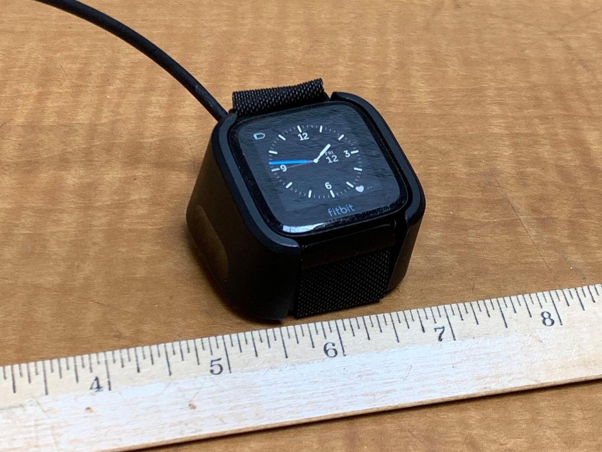 Fitbit Versa Fitness Smart Watch