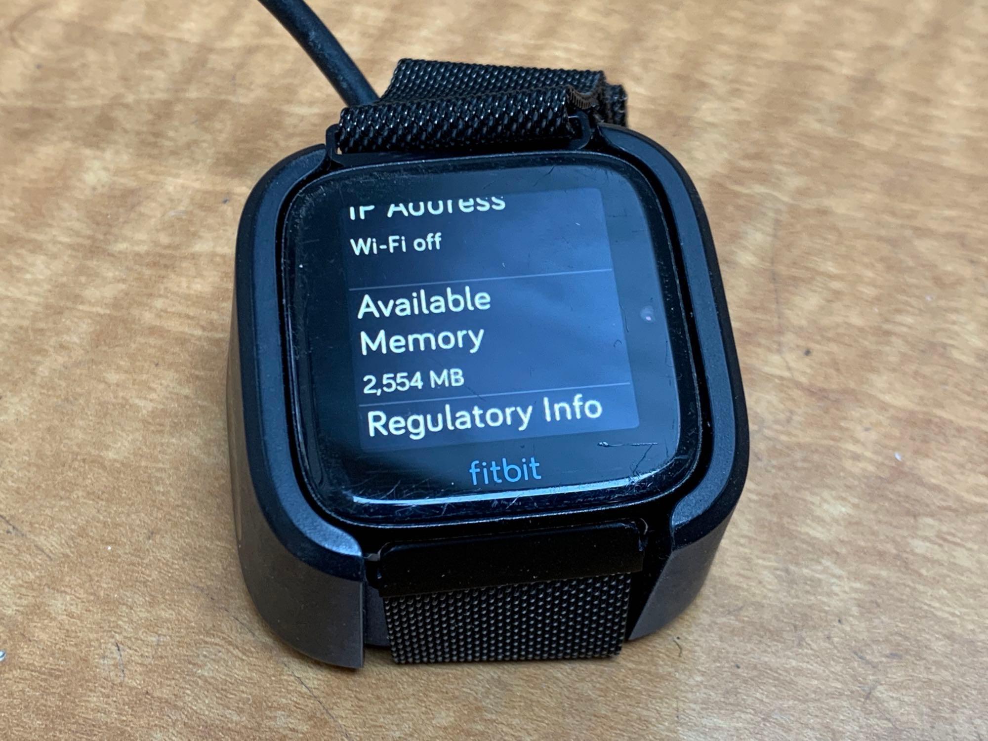 Fitbit Versa Fitness Smart Watch