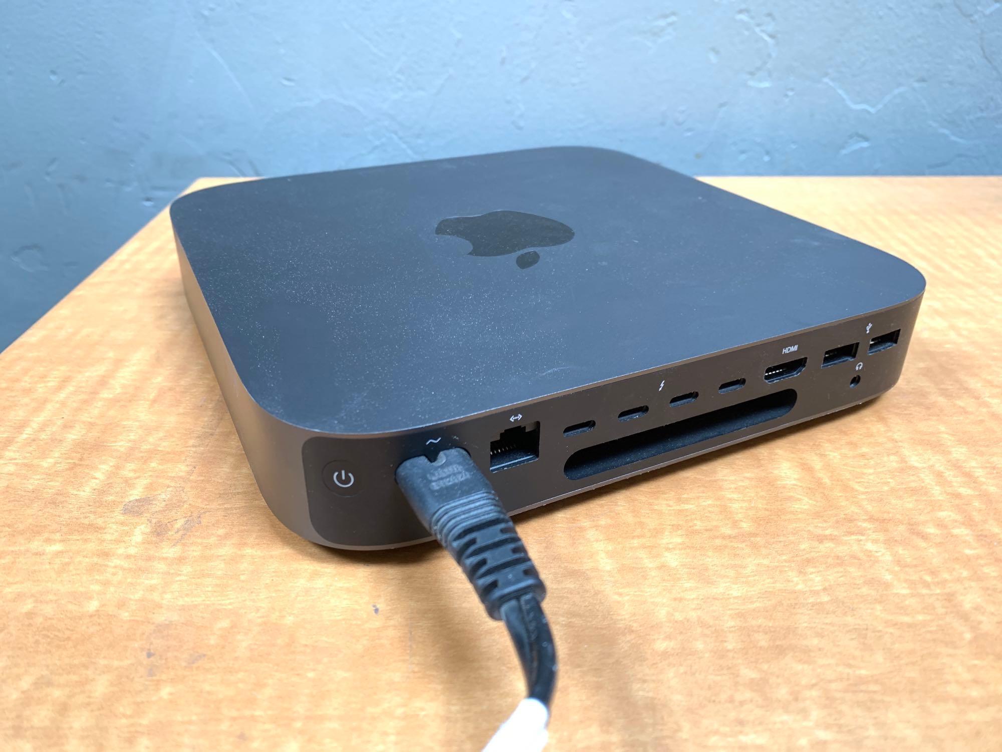 Apple Macmini8,1 Intel i5-8500B 3.0GHz 6-Cores 8GB DDR4 256GB SSD Intel Video HDMI Sequoia - 2018