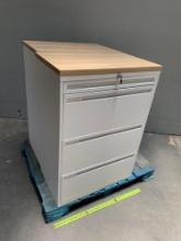KI 700 Series Filing Cabinet / White 30" x 18" 43" KEY