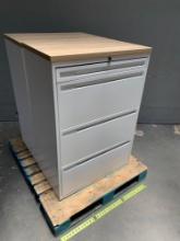 KI 700 Series Filing Cabinet / White 30" x 18" 43"