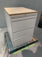 KI 700 Series Filing Cabinet / White 30" x 18" 43"