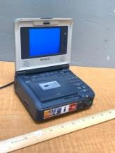Sony GV-D1000 Portable Mini-DV Video Walkman / Player