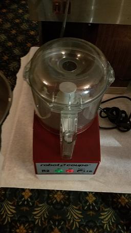 Robot Coupe R2 3 Quart with 1 Attachment Model#R2NCLR Food processor