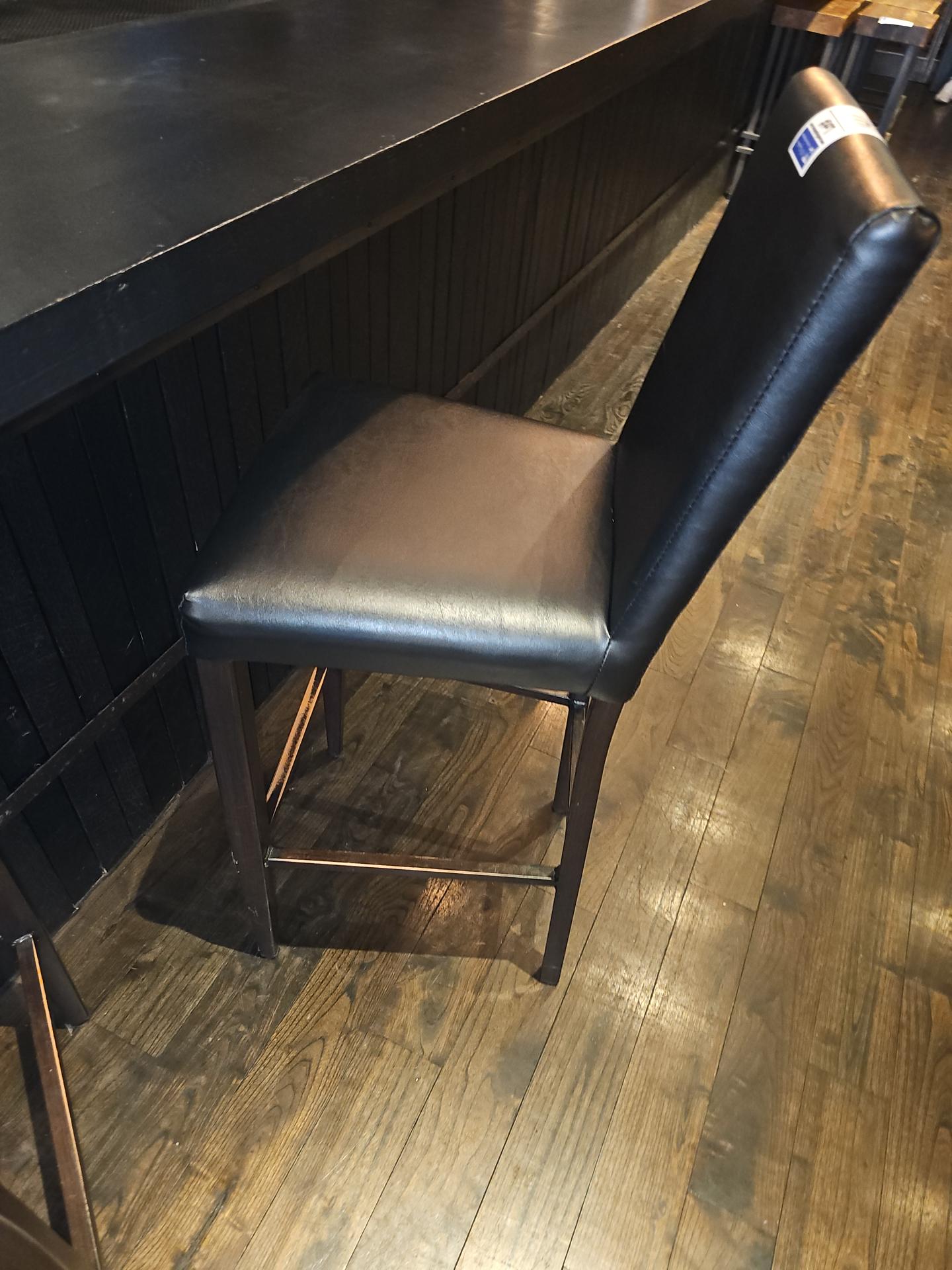 Black vinyl cushion bar chairs (sold in lot of 7 times)