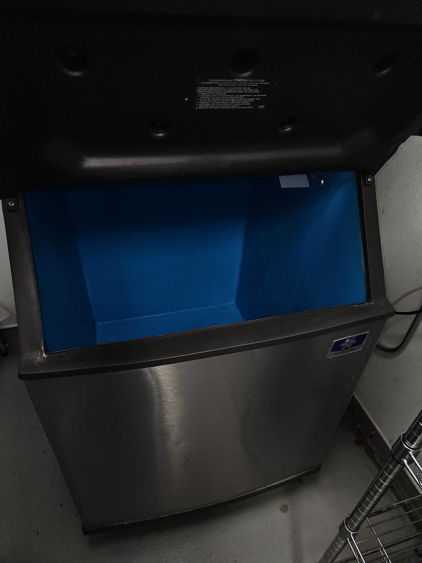 Manitowoc Indigo NXT Ice maker with bin