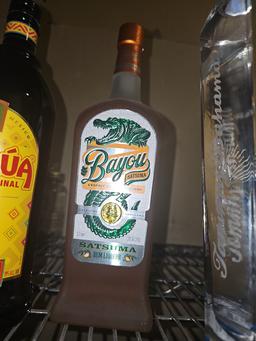 Assorted closed bar ware